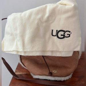 Ugg Heritage Cross body bag.